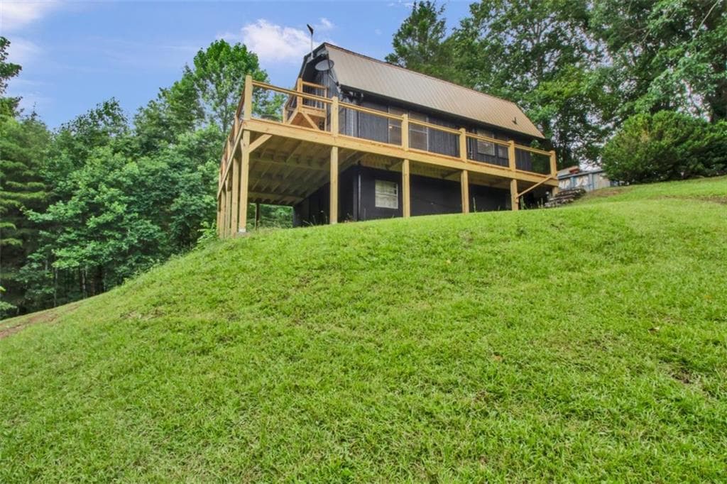 2 bedroom, 2 bathroom, 1,044 sq ft single family residence under contract at 265 Holly Hill Road, Suches, GA 30572 — photo 4