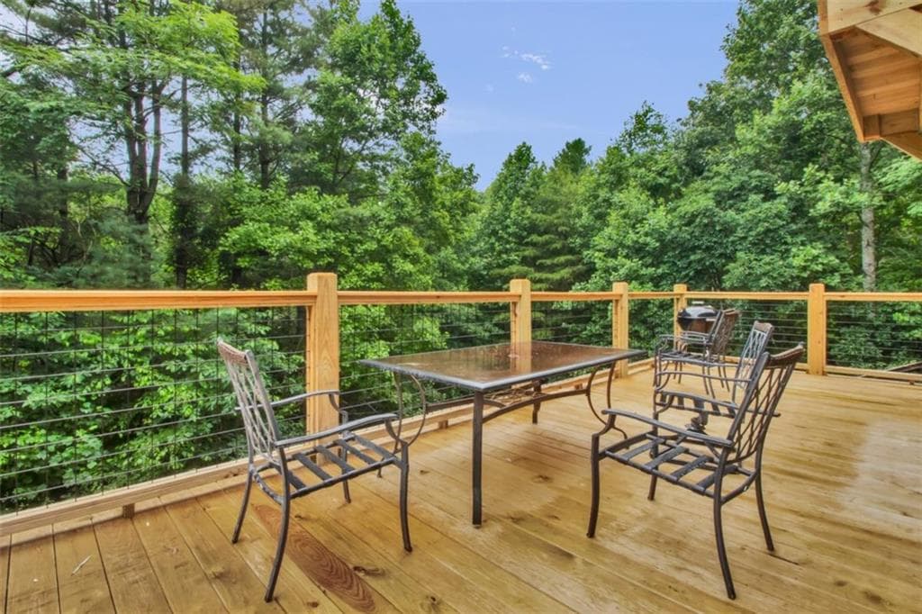 2 bedroom, 2 bathroom, 1,044 sq ft single family residence under contract at 265 Holly Hill Road, Suches, GA 30572 — photo 9
