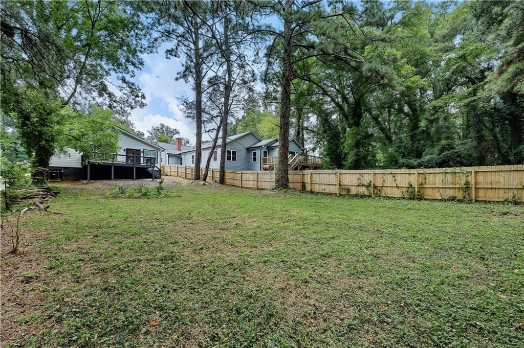 3 bedroom, 3 bathroom, 1,450 sq ft single family residence under contract at 987 Lawton Street, Atlanta, GA 30310 — photo 7