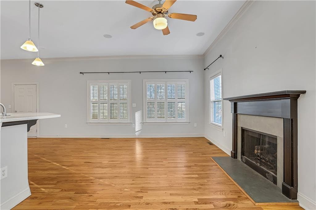 3 bedroom, 4 bathroom, 2,116 sq ft townhouse for sale at 225 Carlyle Park Drive, Atlanta, GA 30307 — photo 7