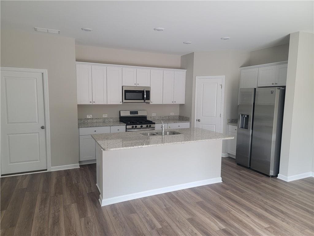4 bedroom, 3 bathroom, 2,178 sq ft single family residence for rent at 4217 Waxwing Street, Hoschton, GA 30548 for $2,200 a month — photo 7