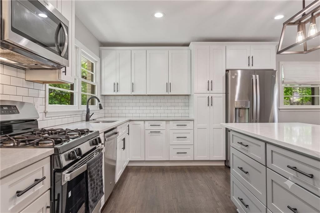 3 bedroom, 2 bathroom, 1,385 sq ft single family residence for sale at 1507 Lively Ridge Road, Atlanta, GA 30329 — photo 4