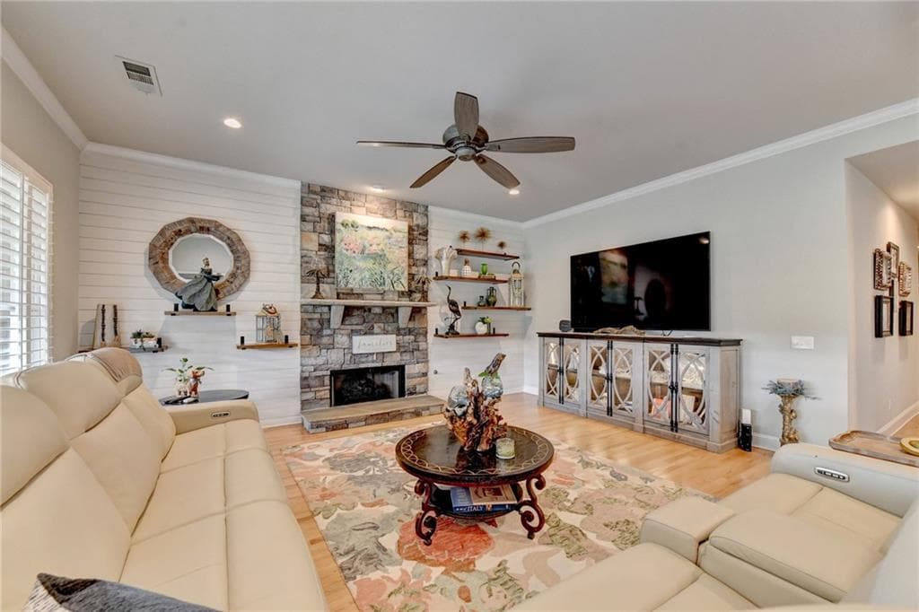4 bedroom, 3 bathroom, 3,536 sq ft single family residence for sale at 5340 Old Haven Court, Cumming, GA 30041 — photo 4