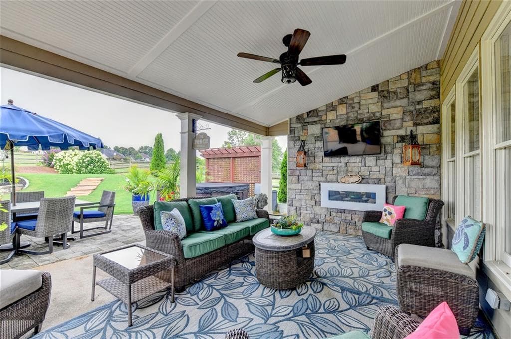 4 bedroom, 3 bathroom, 3,536 sq ft single family residence for sale at 5340 Old Haven Court, Cumming, GA 30041 — photo 2