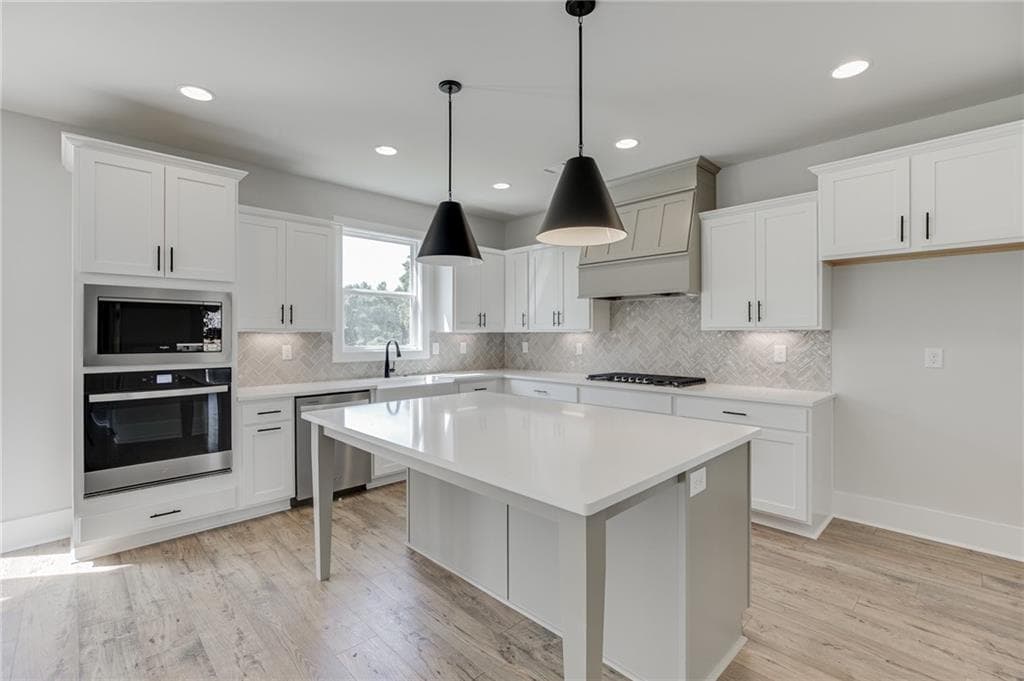 4 bedroom, 4 bathroom, 2,562 sq ft single family residence for sale at 1803 Piney Bend Drive, Buford, GA 30518 — photo 8
