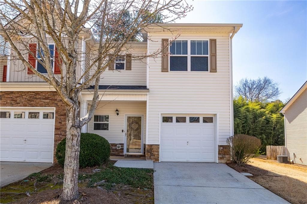 3 bedroom, 3 bathroom, 1,540 sq ft townhouse under contract at 536 Oakside Place, Acworth, GA 30102