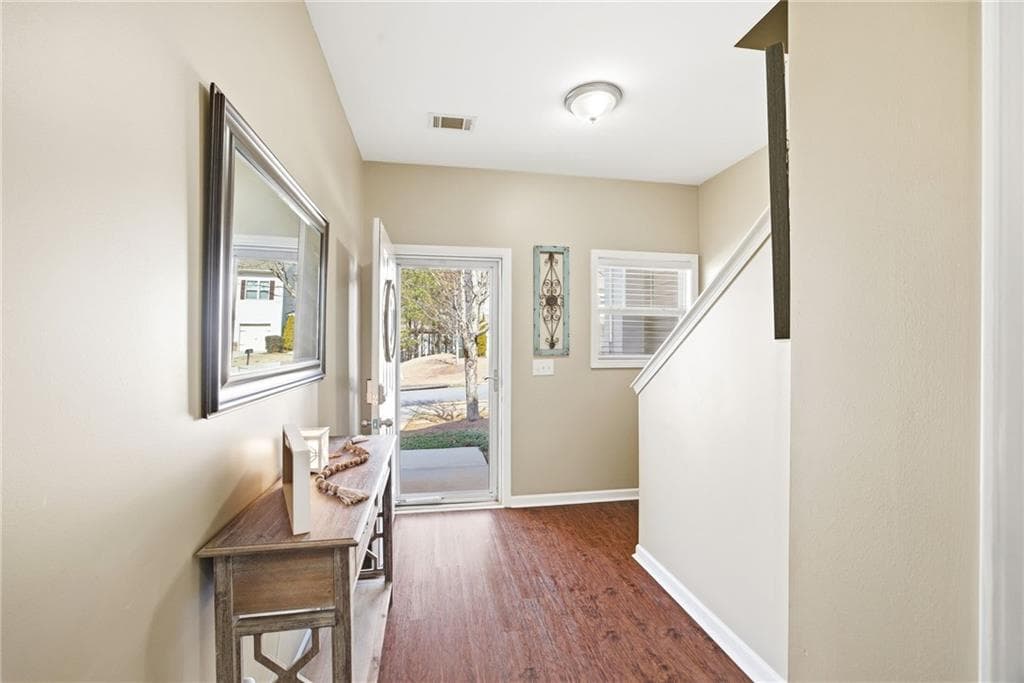 3 bedroom, 3 bathroom, 1,540 sq ft townhouse under contract at 536 Oakside Place, Acworth, GA 30102 — photo 3