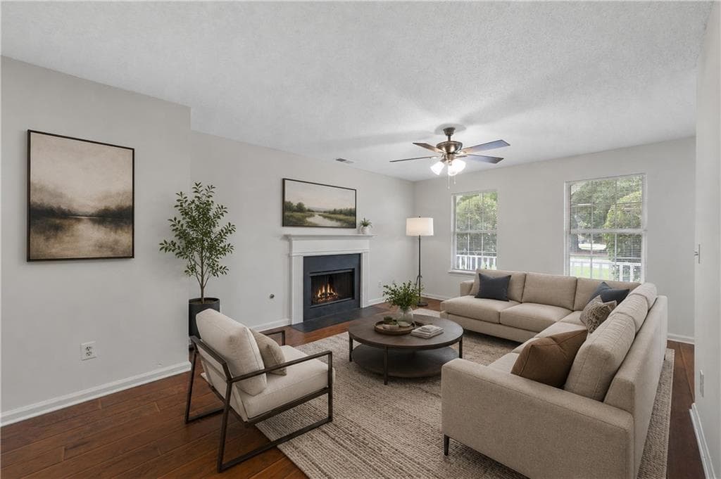 4 bedroom, 3 bathroom, 1,701 sq ft single family residence for sale at 2164 Dresden Green, Kennesaw, GA 30144 — photo 5