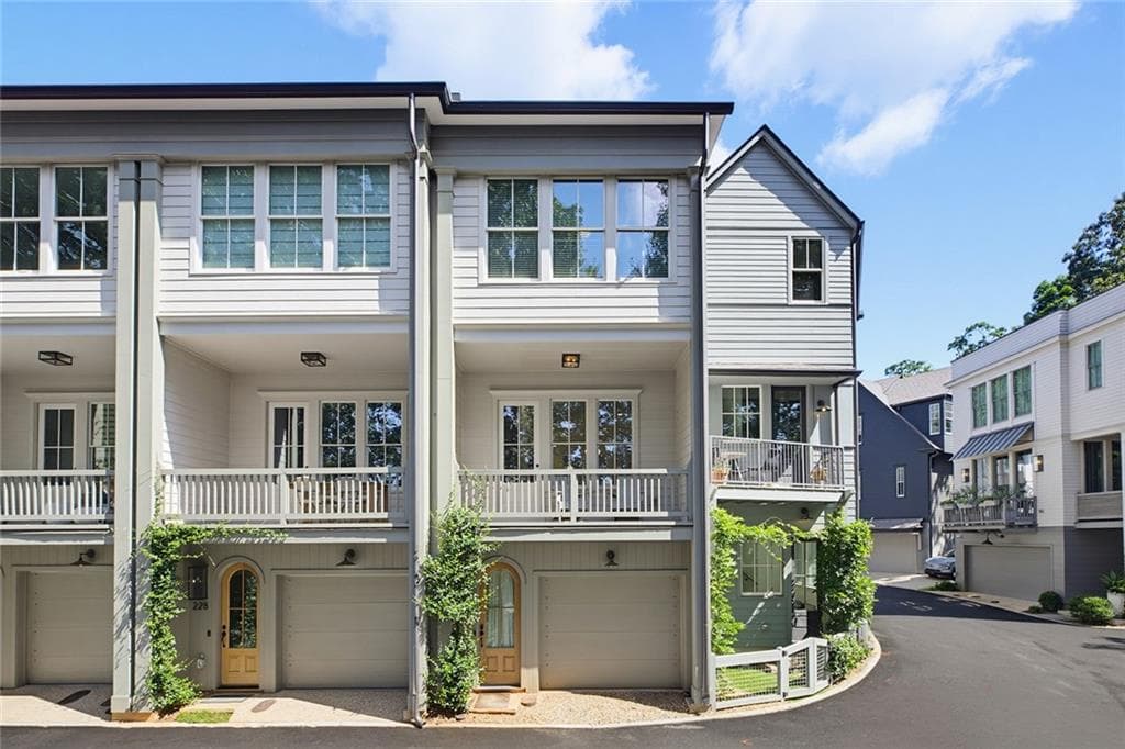 2 bedroom, 3 bathroom, 1,264 sq ft townhouse for sale at 230 Colebrook Street, Atlanta, GA 30307