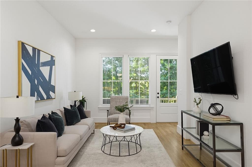 2 bedroom, 3 bathroom, 1,264 sq ft townhouse for sale at 230 Colebrook Street, Atlanta, GA 30307 — photo 7