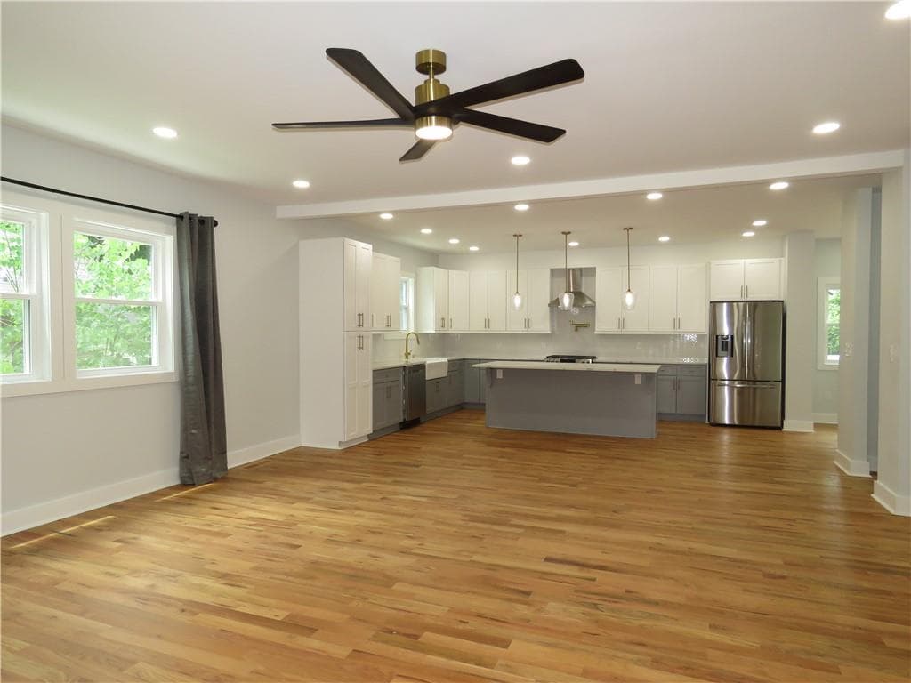 4 bedroom, 3 bathroom, 2,402 sq ft single family residence for sale at 1819 Avon Avenue, Atlanta, GA 30311 — photo 9