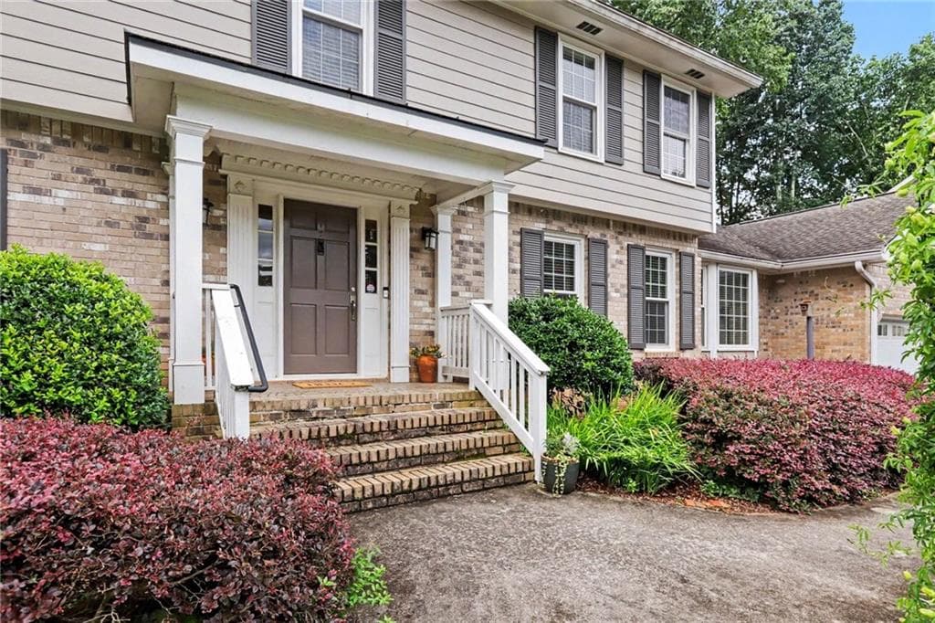 5 bedroom, 4 bathroom, 3,574 sq ft single family residence for sale at 3993 Northlake Creek Drive, Tucker, GA 30084 — photo 4