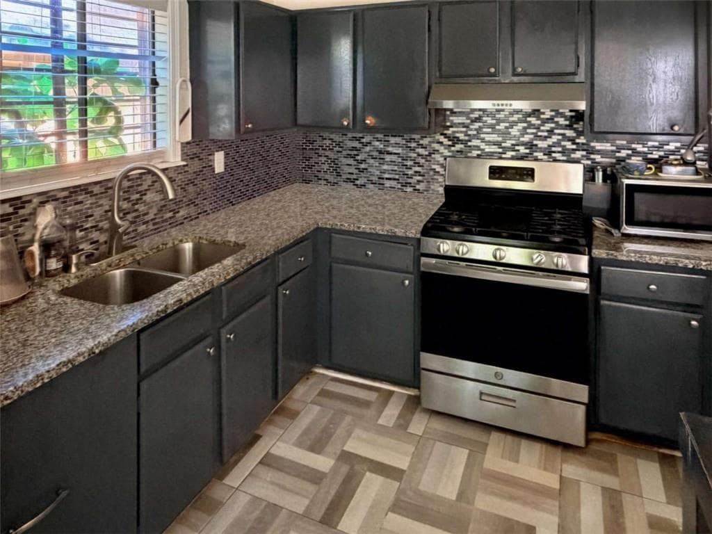 3 bedroom, 2 bathroom, 1,192 sq ft single family residence for sale at 5687 Pine Meadows Court, Morrow, GA 30260 — photo 5