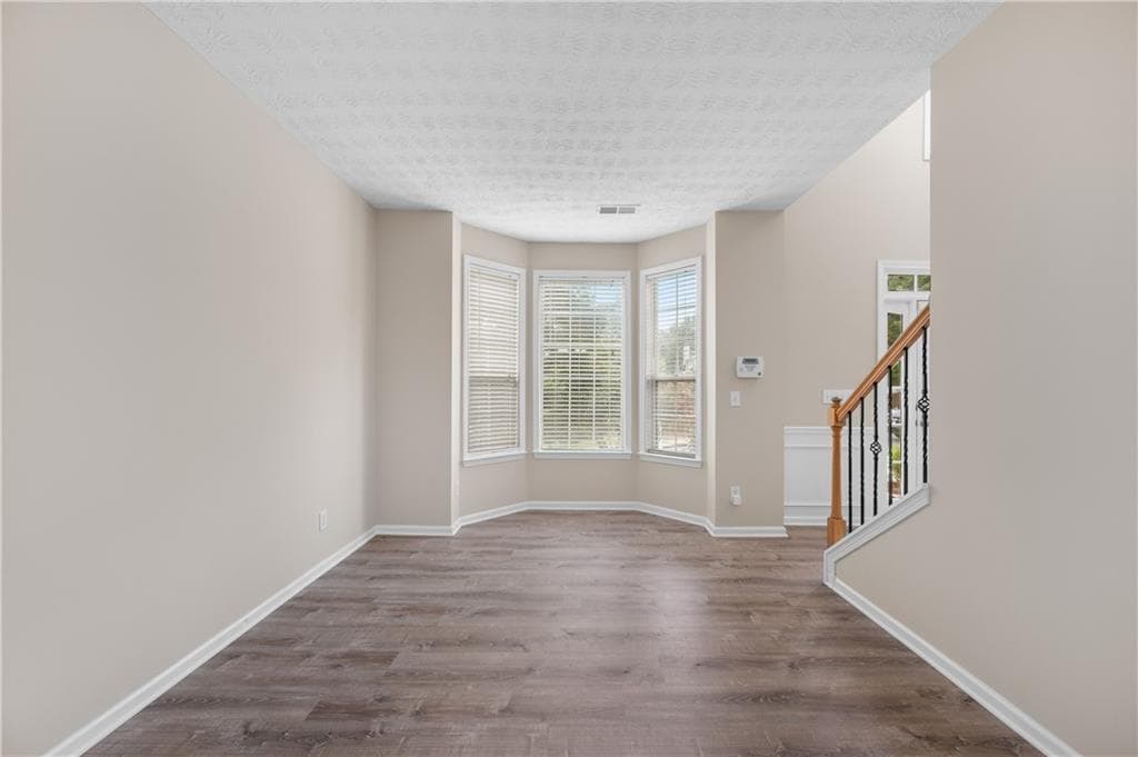 4 bedroom, 3 bathroom, 3,131 sq ft single family residence under contract at 3112 Kirkwood Drive, Kennesaw, GA 30144 — photo 8