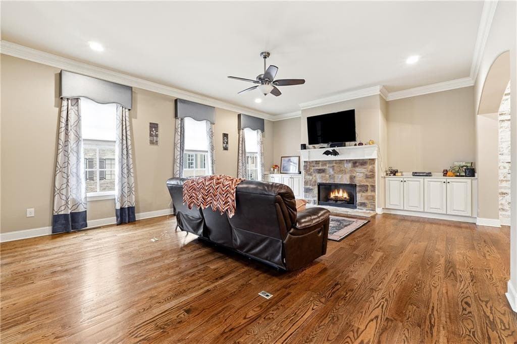 3 bedroom, 3 bathroom, 3,208 sq ft townhouse for sale at 265 Trecastle Square, Canton, GA 30114 — photo 6