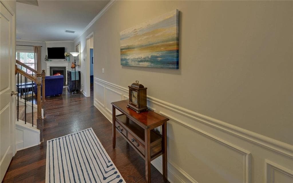 4 bedroom, 3 bathroom, 2,317 sq ft single family residence for sale at 4323 Clubside Drive, Gainesville, GA 30504 — photo 6