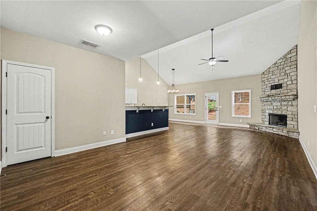 3 bedroom, 2 bathroom, 1,728 sq ft single family residence for sale at 271 Alexandria Way, Dallas, GA 30132 — photo 5