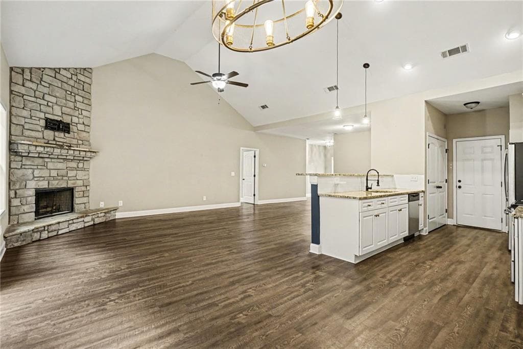 3 bedroom, 2 bathroom, 1,728 sq ft single family residence for sale at 271 Alexandria Way, Dallas, GA 30132 — photo 7