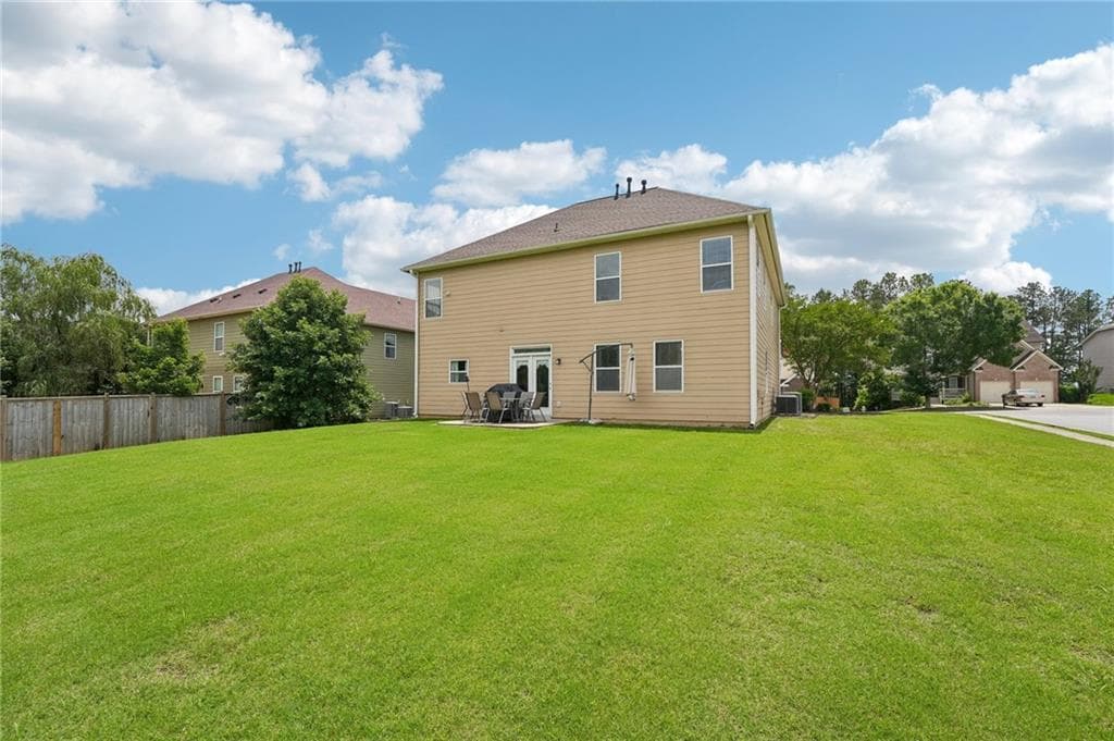 4 bedroom, 3 bathroom, 2,701 sq ft single family residence under contract at 80 Leyland Crossing, Dallas, GA 30132 — photo 3