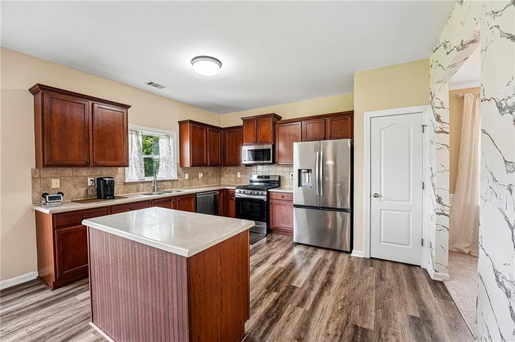 4 bedroom, 3 bathroom, 2,701 sq ft single family residence under contract at 80 Leyland Crossing, Dallas, GA 30132 — photo 9