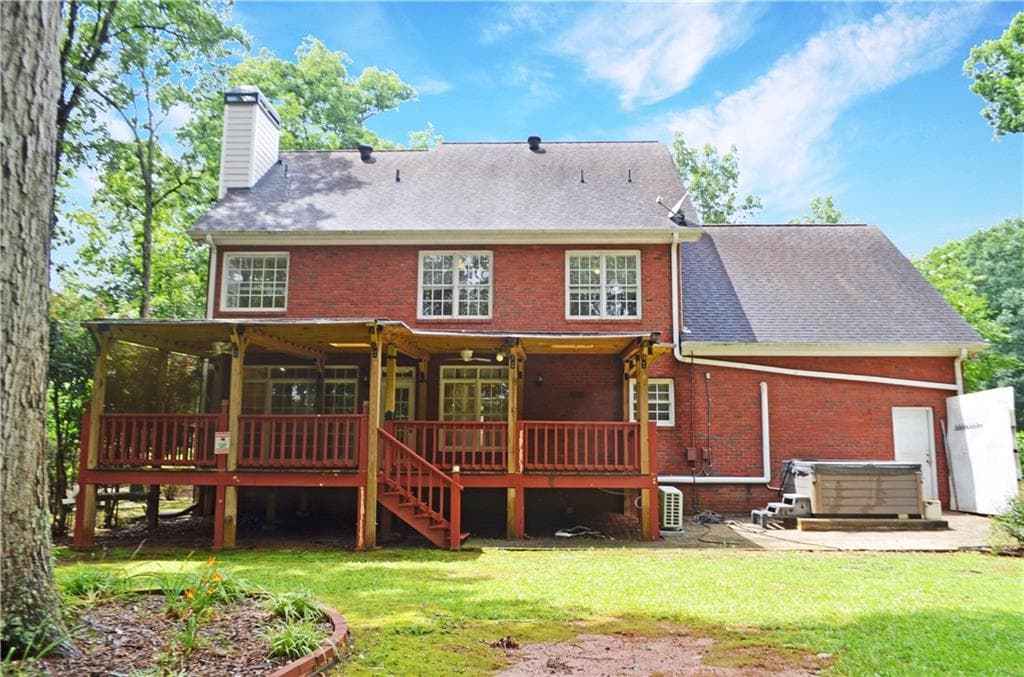 4 bedroom, 3 bathroom, 2,598 sq ft single family residence for sale at 1091 Glenwood Lane, Bogart, GA 30622 — photo 4