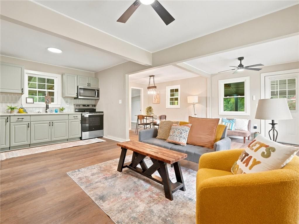 3 bedroom, 2 bathroom, 1,358 sq ft single family residence for sale at 165 Cherokee Avenue, Nelson, GA 30151 — photo 6