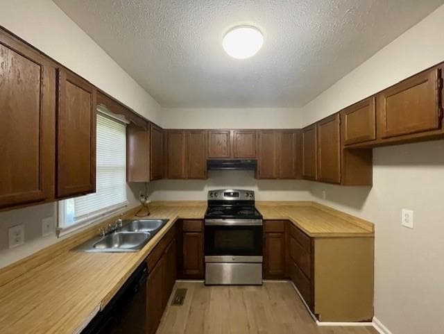 duplex under contract at 4420 Lynn Court, Powder Springs, GA 30127 — photo 9