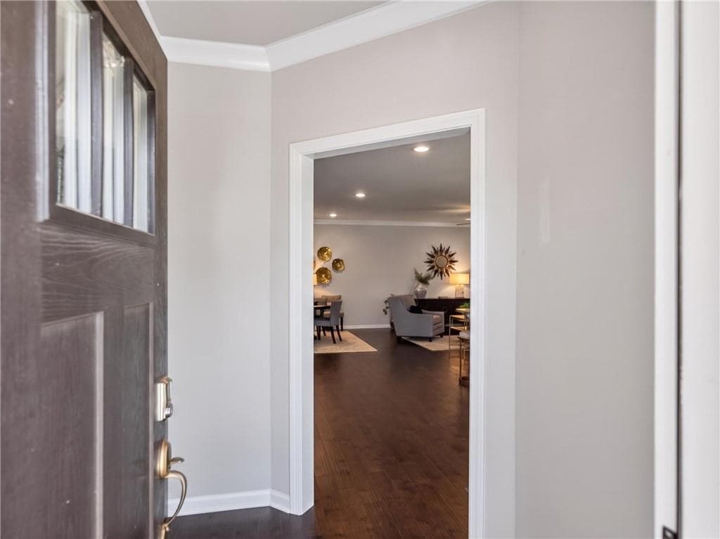 3 bedroom, 2 bathroom, 1,792 sq ft townhouse for sale at 3804 Shelleydale Drive 3, Powder Springs, GA 30127 — photo 6