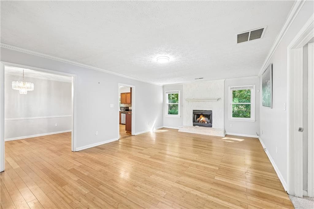 3 bedroom, 3 bathroom, 1,982 sq ft single family residence for sale at 1145 Christian Circle, Conyers, GA 30013 — photo 4