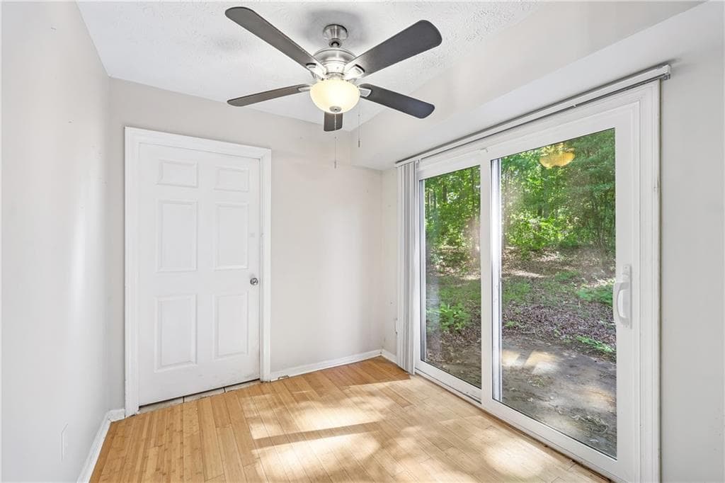 3 bedroom, 3 bathroom, 1,982 sq ft single family residence for sale at 1145 Christian Circle, Conyers, GA 30013 — photo 10