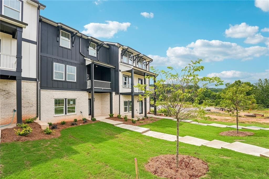 4 bedroom, 4 bathroom, 2,038 sq ft townhouse for sale at 6325 Ole Anderson Way, Cumming, GA 30041 — photo 5