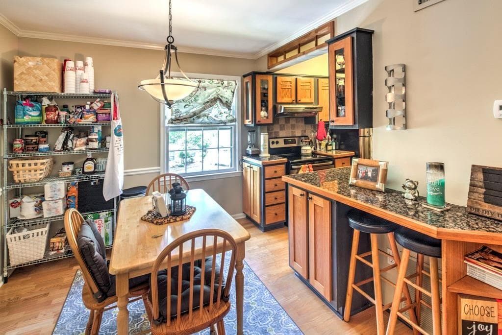 1 bedroom, 1 bathroom, 812 sq ft condominium for rent at 59 Monet Court, Atlanta, GA 30327 for $1,700 a month — photo 1 of 49