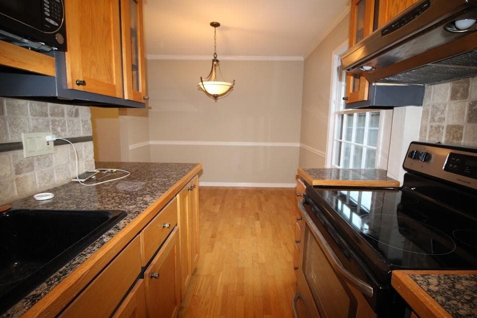 1 bedroom, 1 bathroom, 812 sq ft condominium for rent at 59 Monet Court, Atlanta, GA 30327 for $1,700 a month — photo 3