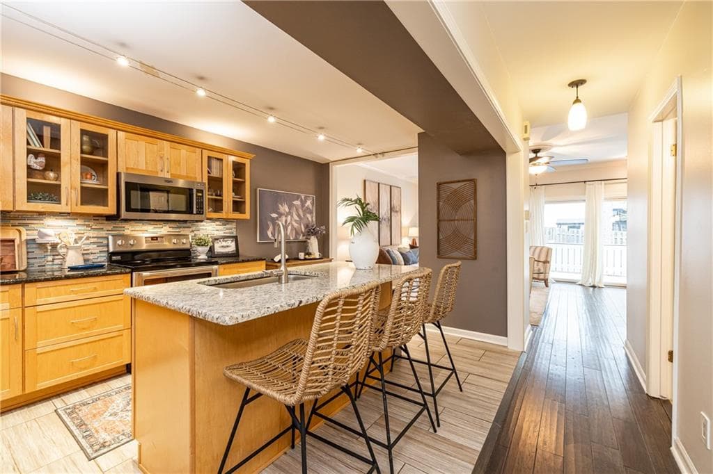 4 bedroom, 4 bathroom, 2,604 sq ft townhouse for sale at 3793 Paces Ferry West, Atlanta, GA 30339 — photo 10