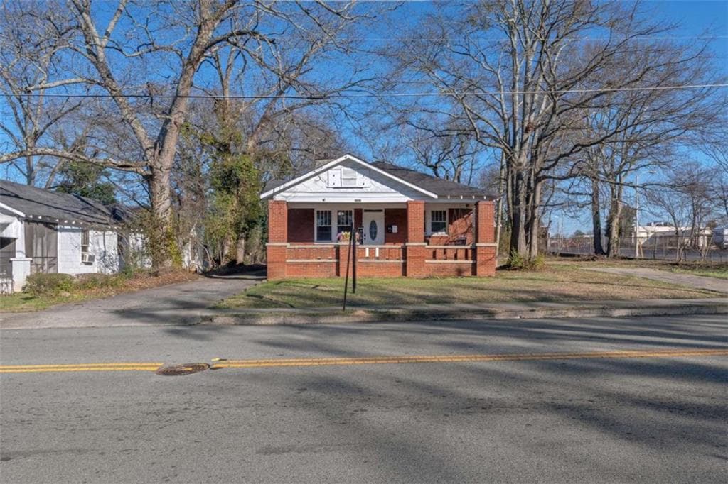 3 bedroom, 1 bathroom, 1,247 sq ft single family residence for rent at 2882 Church Street, East Point, GA 30344 for $2,350 a month — photo 2