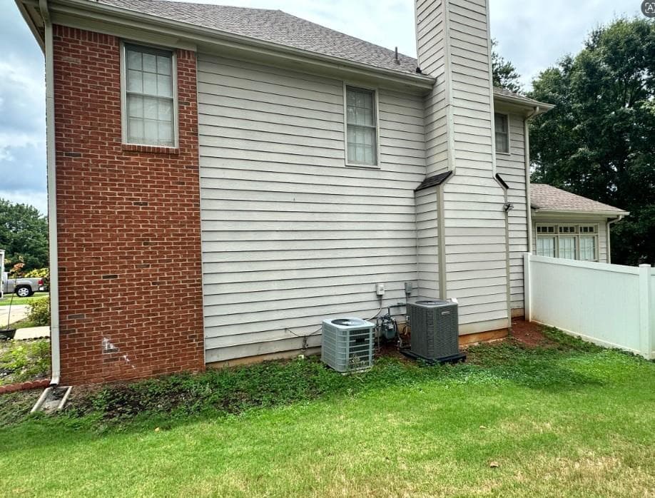 5 bedroom, 3 bathroom, 4,404 sq ft single family residence for sale at 11939 Olmstead Drive, Fayetteville, GA 30215 — photo 2