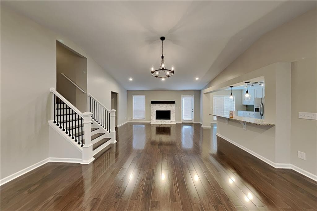 5 bedroom, 3 bathroom, 2,424 sq ft single family residence for sale at 2929 Manitoba Lane, Marietta, GA 30062 — photo 2
