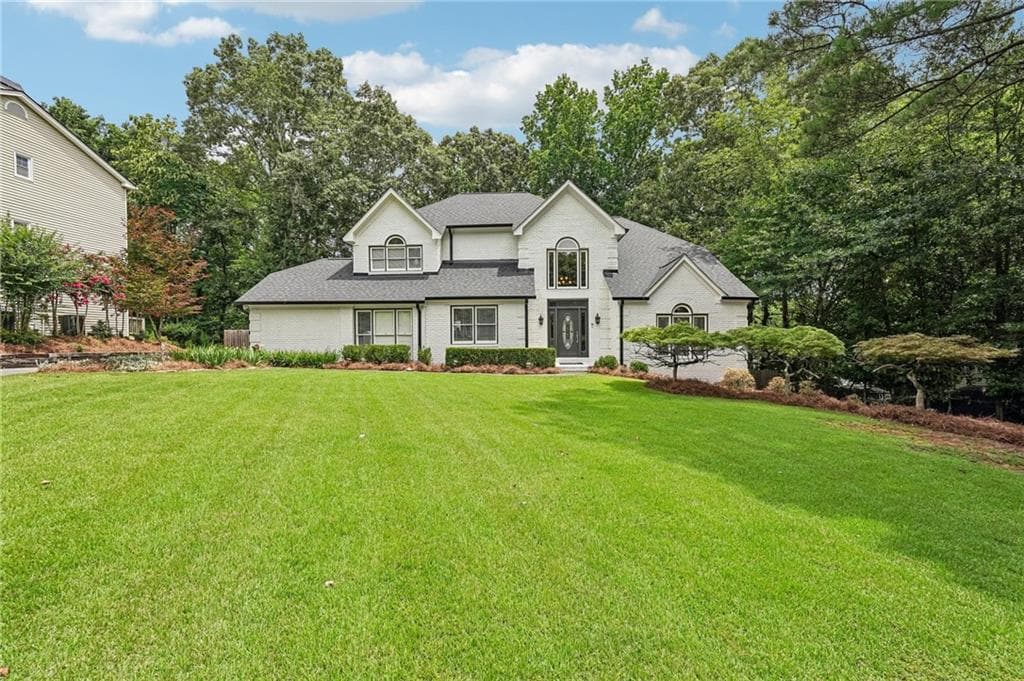 5 bedroom, 4 bathroom, 3,434 sq ft single family residence for sale at 5170 Forest Run Trace, Johns Creek, GA 30022