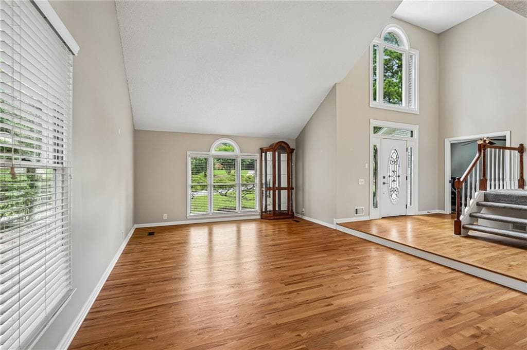 5 bedroom, 4 bathroom, 3,434 sq ft single family residence for sale at 5170 Forest Run Trace, Johns Creek, GA 30022 — photo 8