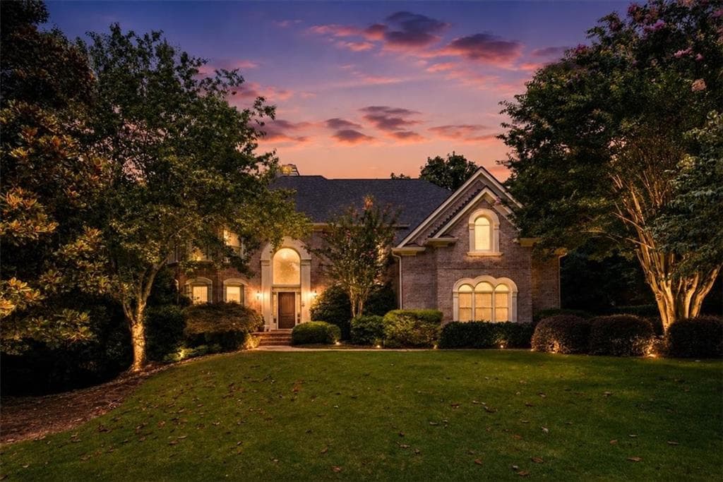 6 bedroom, 5 bathroom, 6,342 sq ft single family residence under contract at 230 Willow Glade Point, Johns Creek, GA 30022