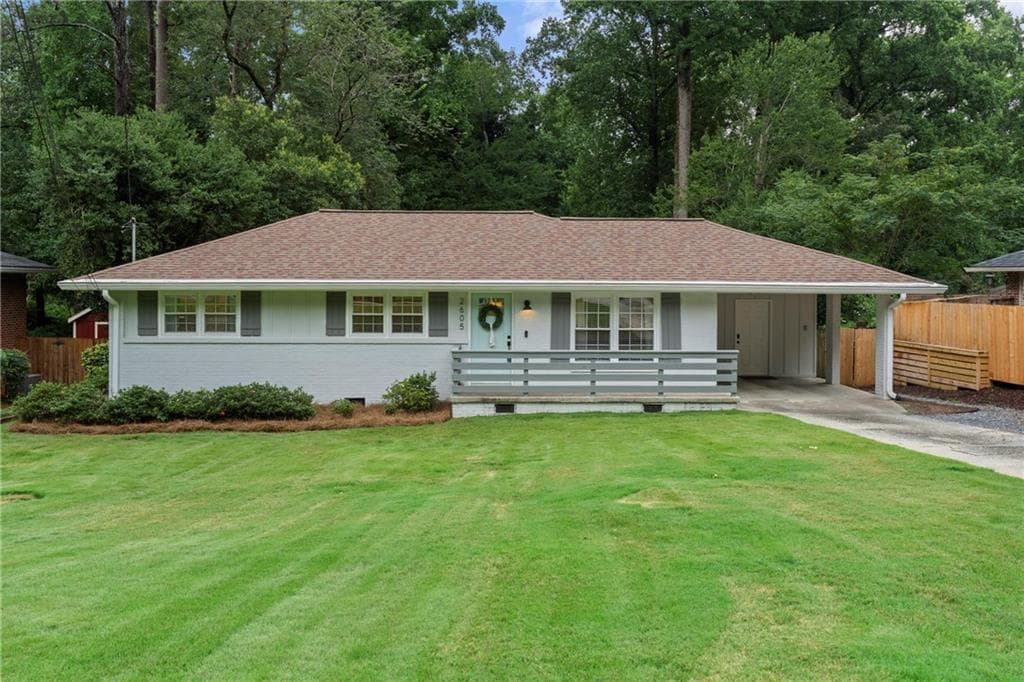 3 bedroom, 2 bathroom, 1,100 sq ft single family residence sold at 2605 Warwick Circle, Atlanta, GA 30345