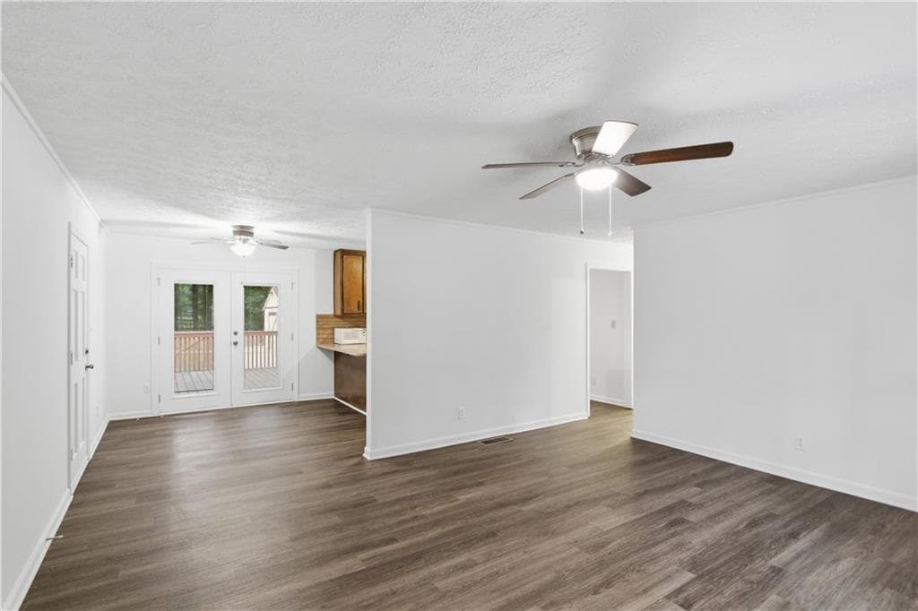 3 bedroom, 2 bathroom, 1,536 sq ft single family residence under contract at 671 Toonigh Road, Canton, GA 30115 — photo 8