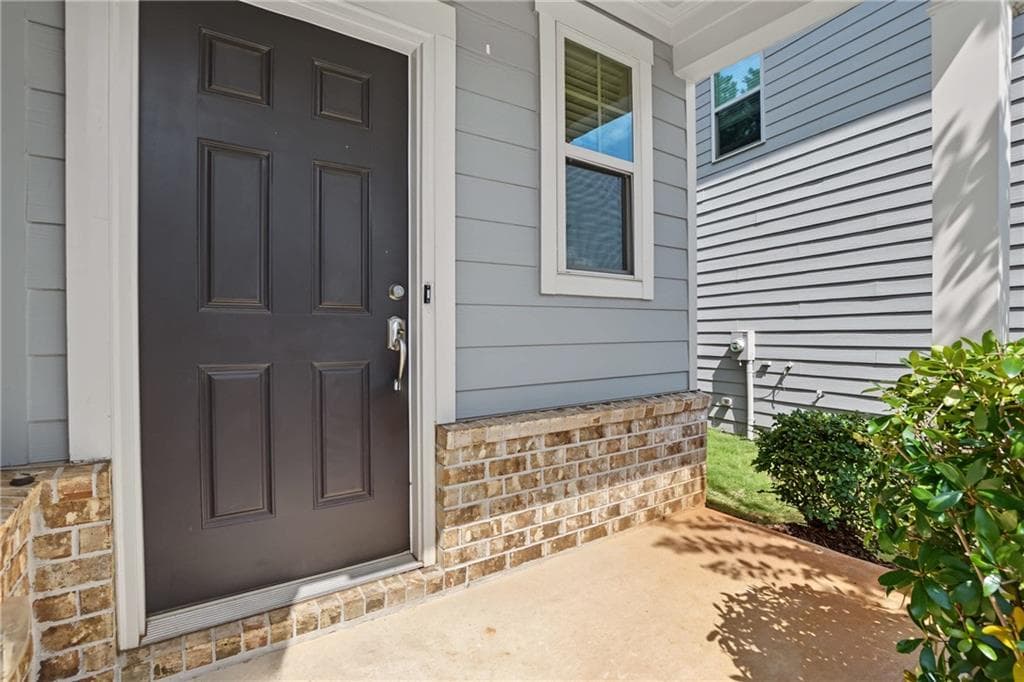5 bedroom, 3 bathroom, 2,850 sq ft single family residence for sale at 3164 Baylor Circle, Mcdonough, GA 30253 — photo 2