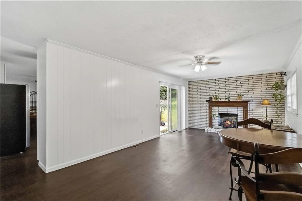 3 bedroom, 2 bathroom, 1,866 sq ft single family residence under contract at 4406 Arcadia Drive, Norcross, GA 30093 — photo 7