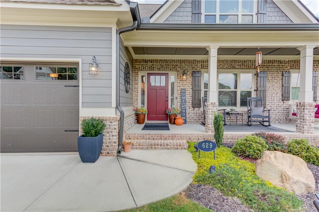 4 bedroom, 4 bathroom, 2,842 sq ft single family residence for sale at 629 Fleeting Court, Monroe, GA 30655 — photo 4