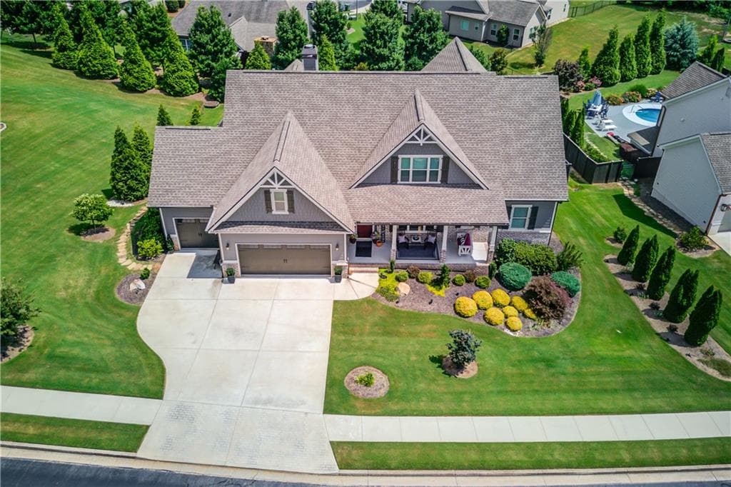 4 bedroom, 4 bathroom, 2,842 sq ft single family residence for sale at 629 Fleeting Court, Monroe, GA 30655 — photo 2