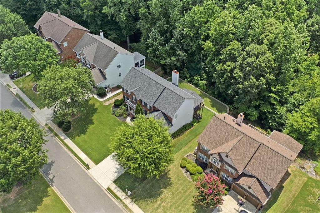5 bedroom, 4 bathroom, 4,328 sq ft single family residence for sale at 770 Glastonbury Court, Cumming, GA 30041 — photo 4