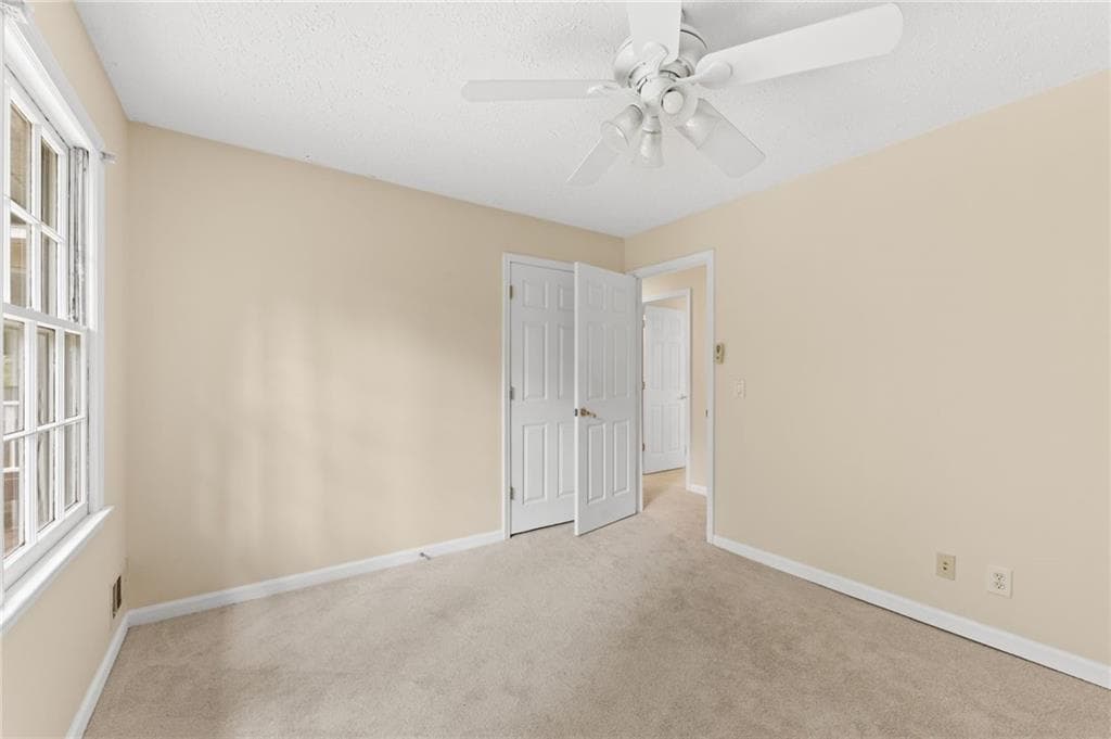 4 bedroom, 2 bathroom, 2,088 sq ft single family residence for sale at 702 Osco Parkway, Woodstock, GA 30188 — photo 9