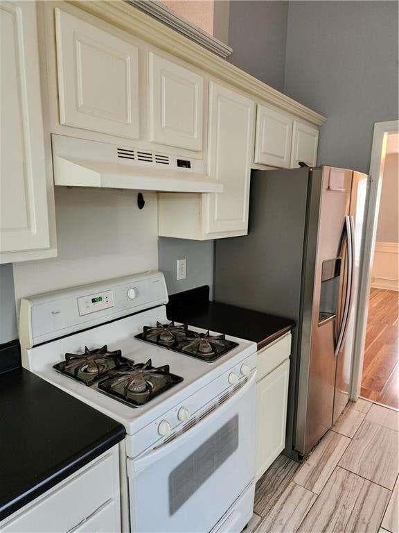 4 bedroom, 3 bathroom, 2,186 sq ft single family residence for rent at 1158 Olde Hinge Way, Snellville, GA 30078 for $2,275 a month — photo 10
