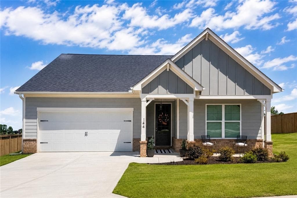3 bedroom, 3 bathroom, 1,933 sq ft single family residence for sale at 144 Muscadine Pass, Homer, GA 30547